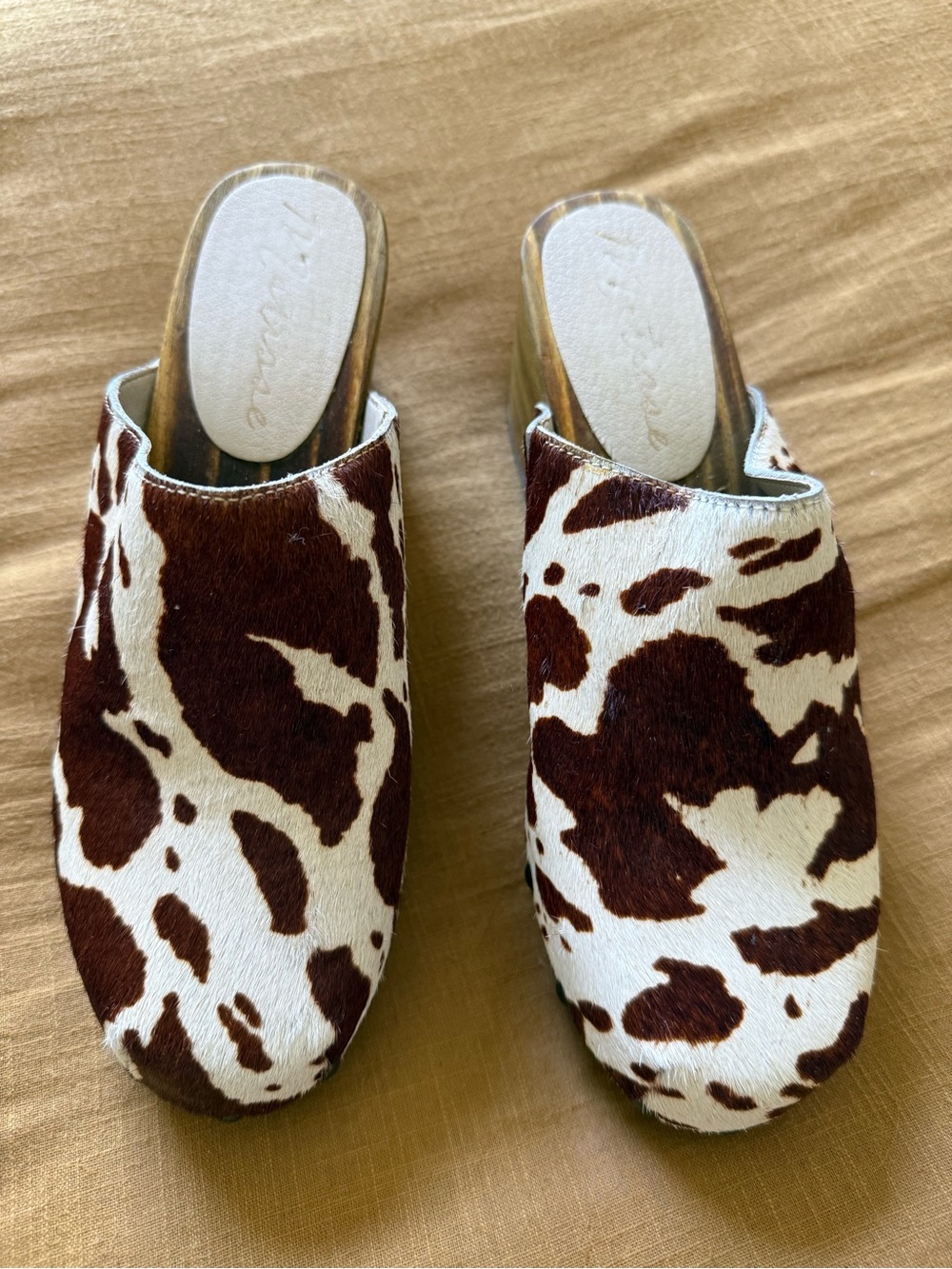 Matisse Cowhide Clogs in Brown and White